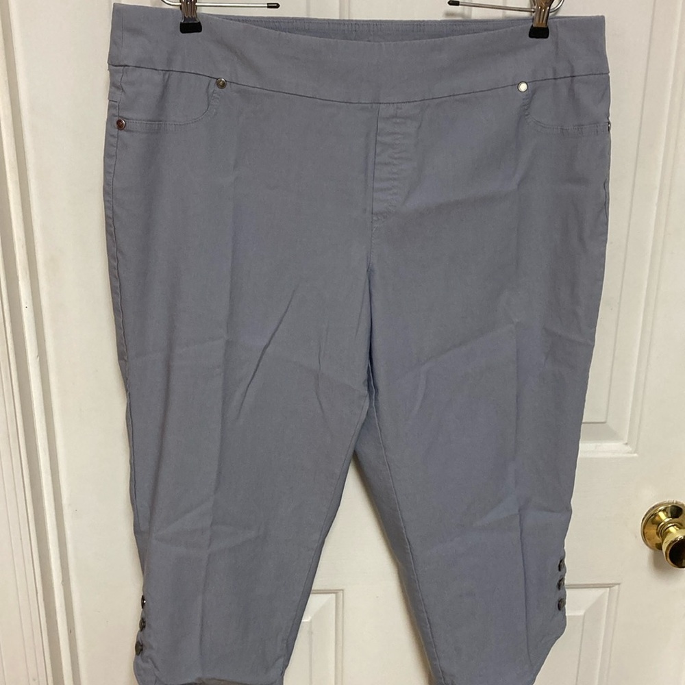 18w capris